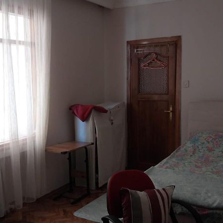 Flat Kavisli Apartment Istanbul Bagian luar foto